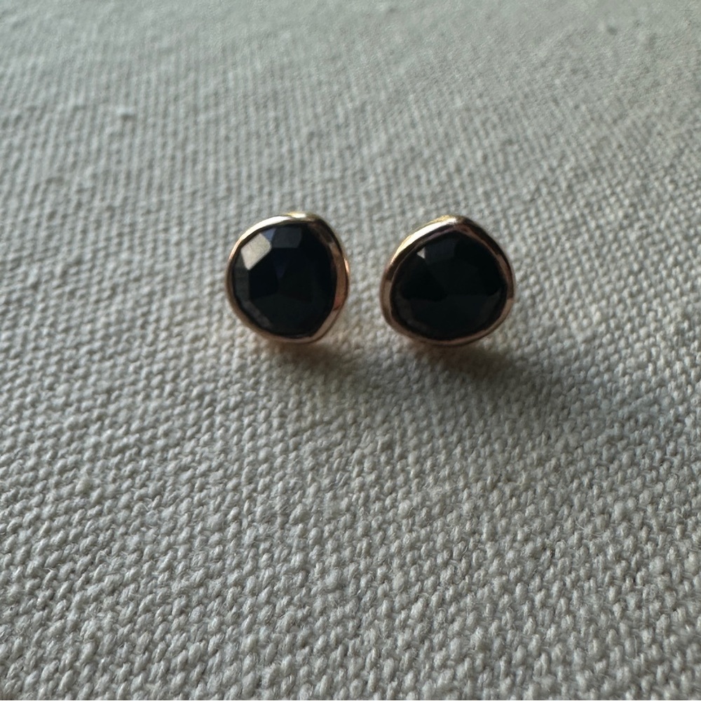 Monica Vinader Siren Stud earrings black onyx - Picture 9 of 10
